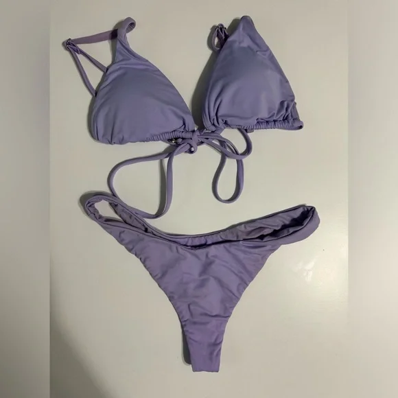 Dippin daisys purple bikini set - Picture 3 of 6